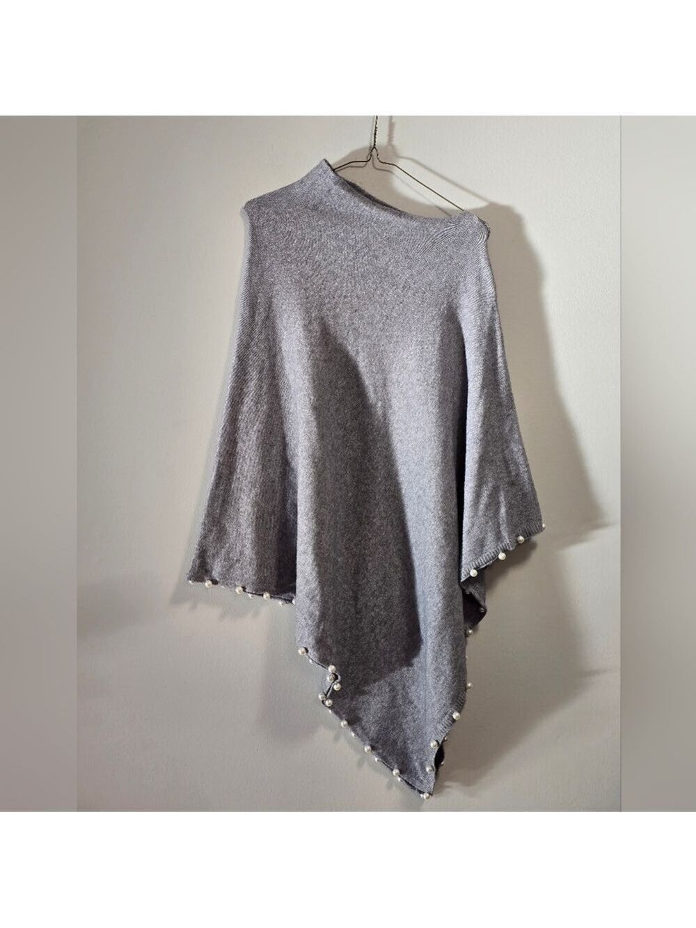 La Fiorentina Gray Knit Wrap With Pearl Trim Borber